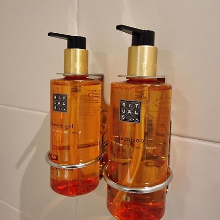 Bonnies Suites & Spa 瓦伦西亚 外观 照片